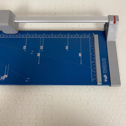 Dahle 508 Personal Rotary Trimmer 18″ Cut Length Self-Sharpening Auto Clamp