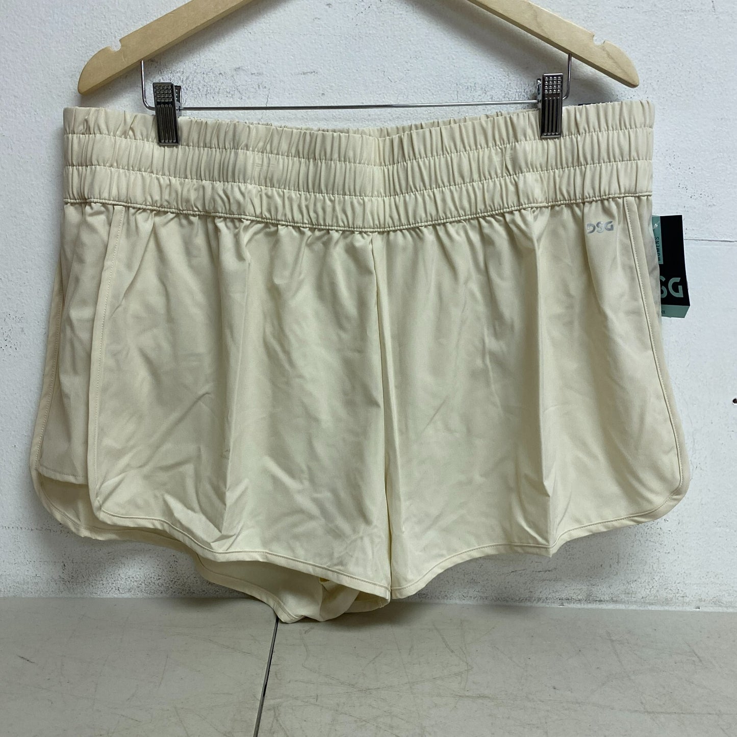 DSG Women's 3â High Rise Waistband Shorts Light Sand Solid Performance DAW1232