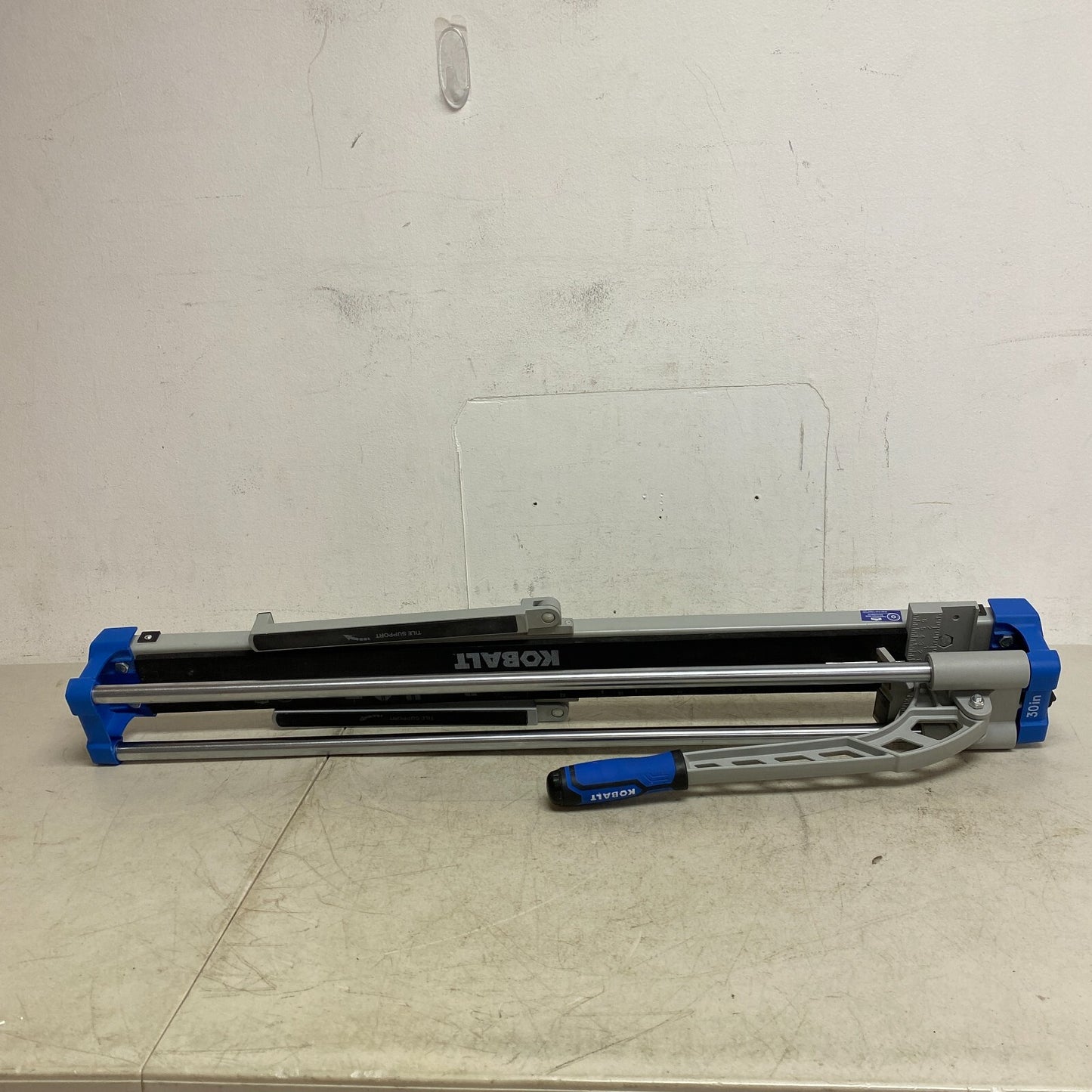 Kobalt 30 inch Tile Cutter 7/8 Cutting Wheel Up to 1/2 inch Thickness