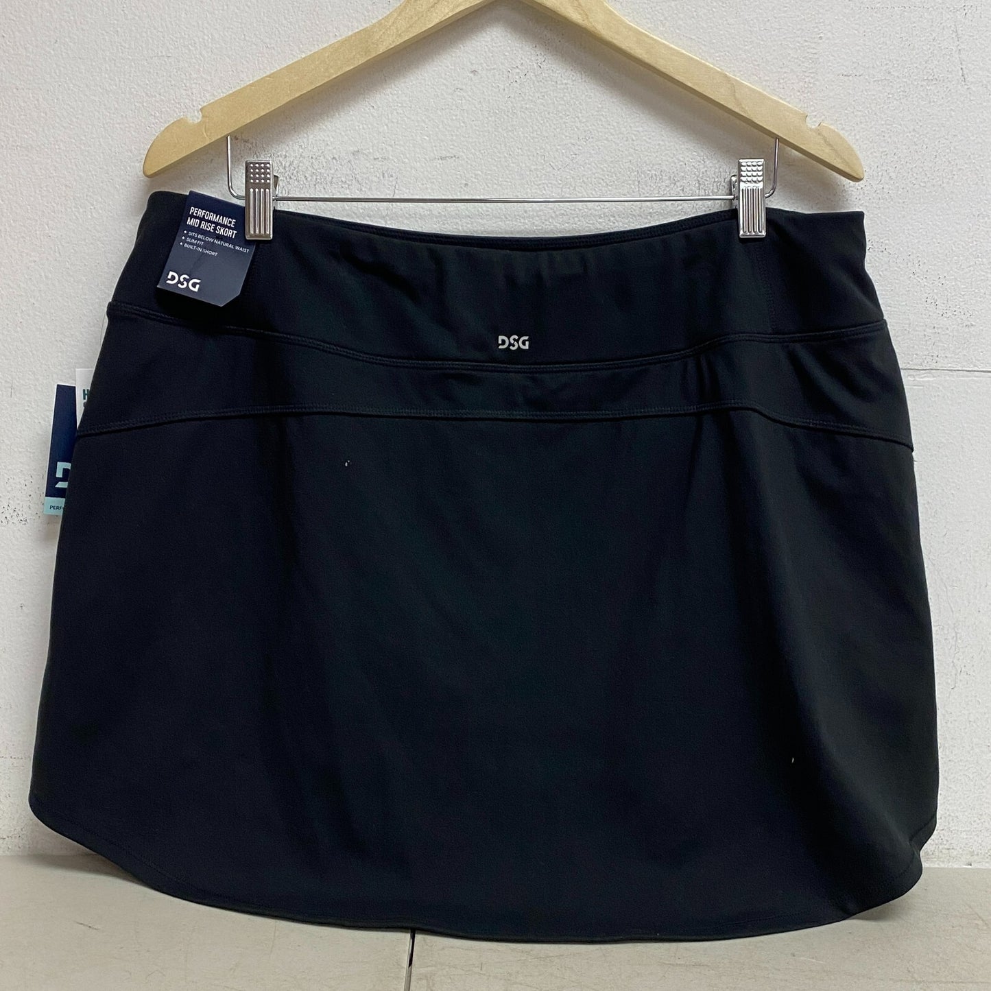 DSG Womens Performance Skort Pure Black Solid Summer Stylish Trendy DAW12325