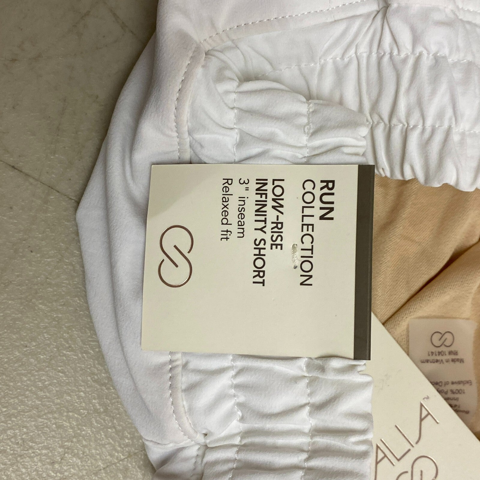 CALIA WOMENS LR INFINITY SHORT PURE WHITE Solid WAS12387W