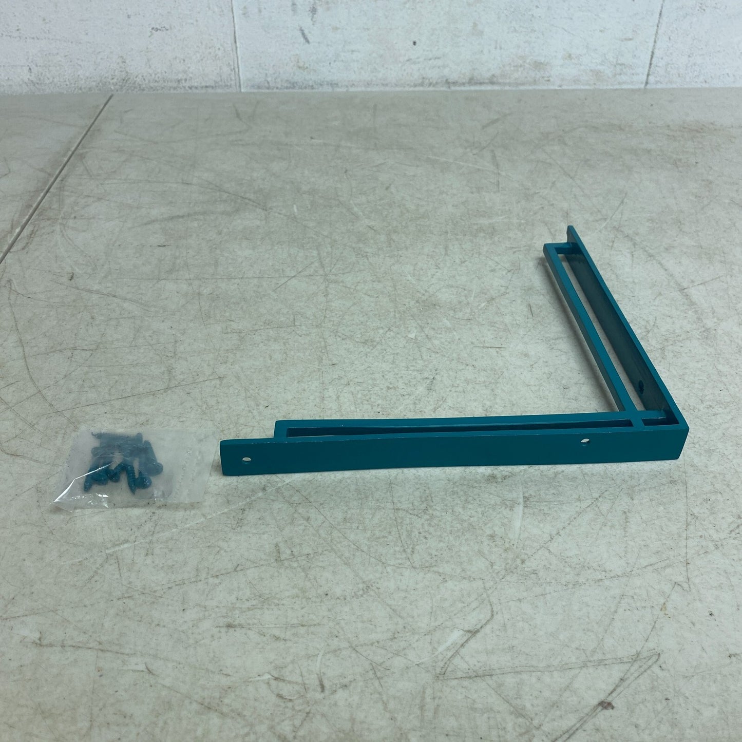 Signature Hardware Harridge Cast Iron 9" Shelf Bracket - Green