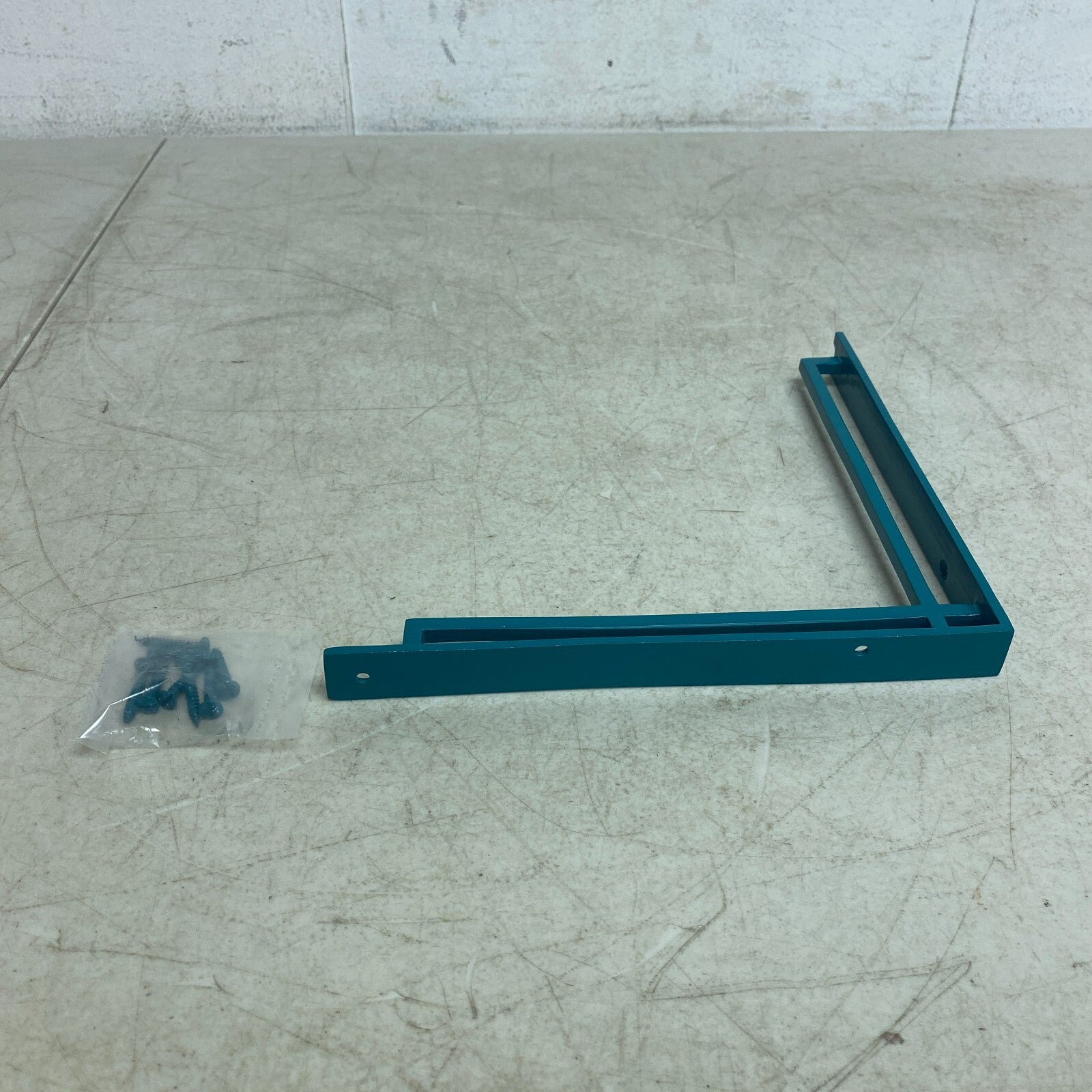 Signature Hardware Harridge Cast Iron 9" Shelf Bracket - Green