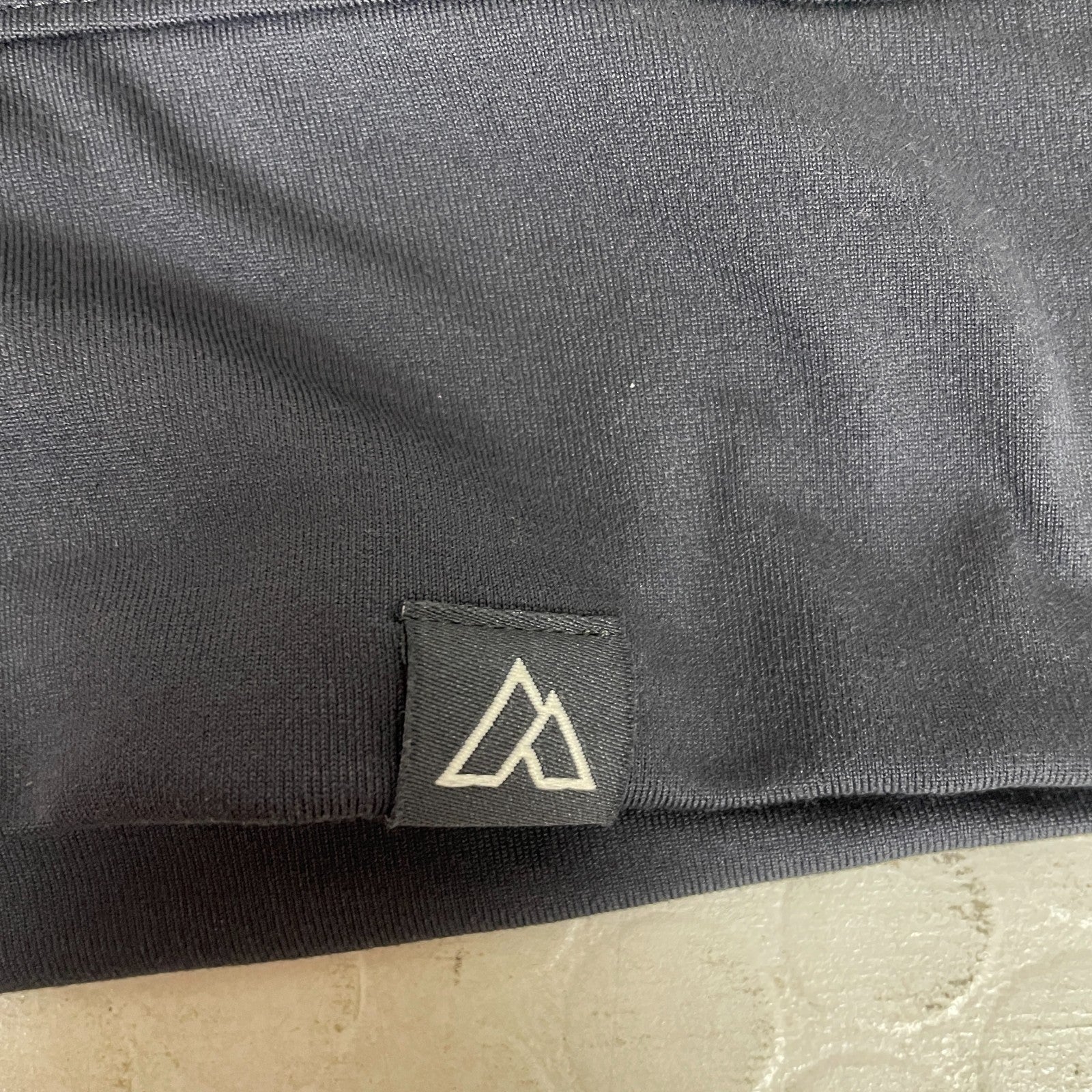 Alpine Womenâs Long Sleeve 1/4 Zip Pullover Phantom ADW22102 NWT Activewear