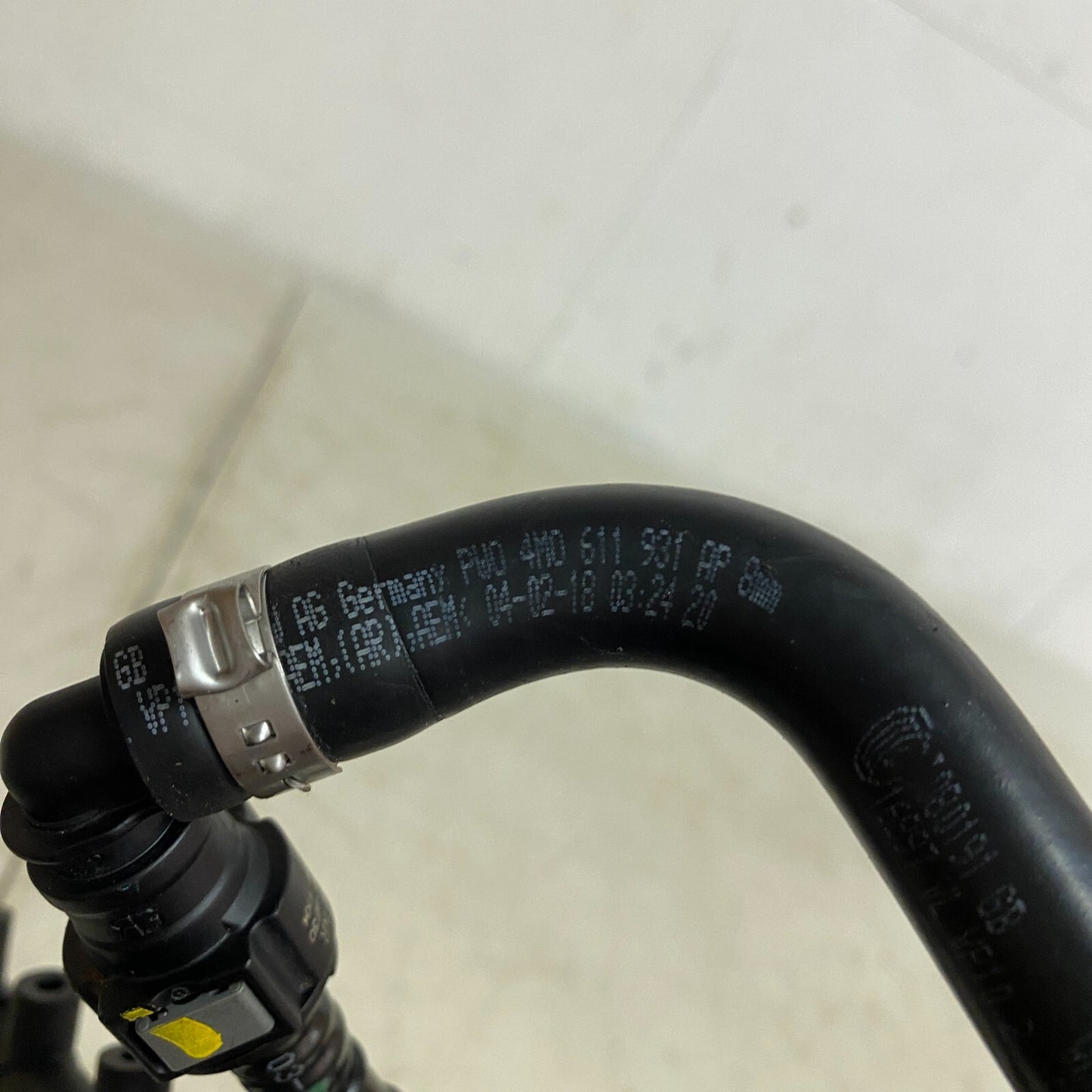 AUDI A4 B8 VACUUM HOSE PIPE 06E133773BE ORIGINAL