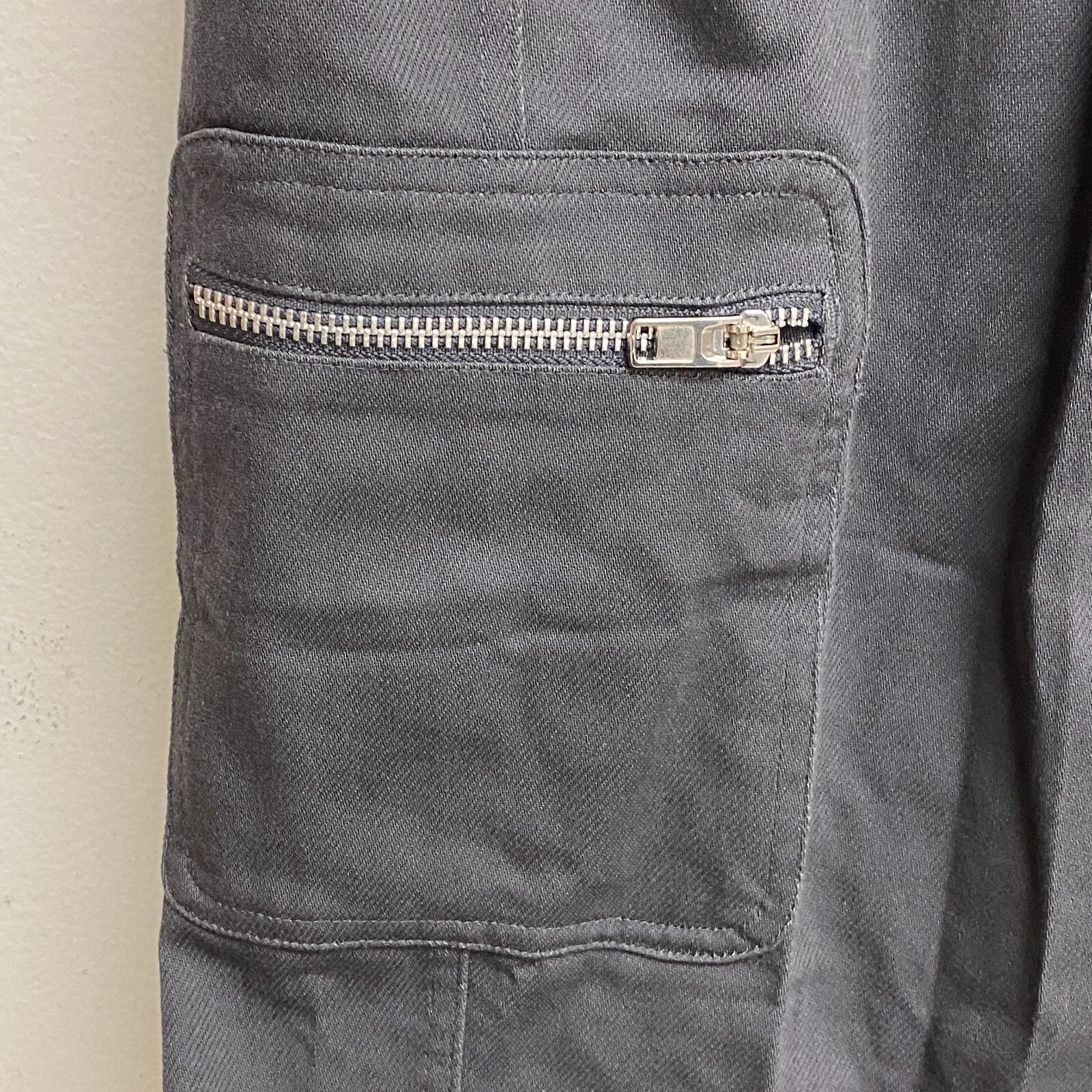 DSG Twitch + Allison  Women's Twill Jogger Carbon Grey BOSSW22309