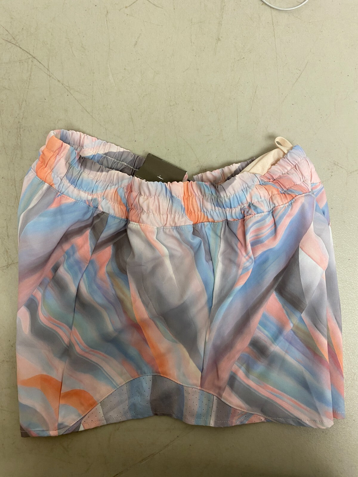 CALIA Women's Mid Rise Textured Mother Of Pearl Infinity Run Short WAX12336PRT