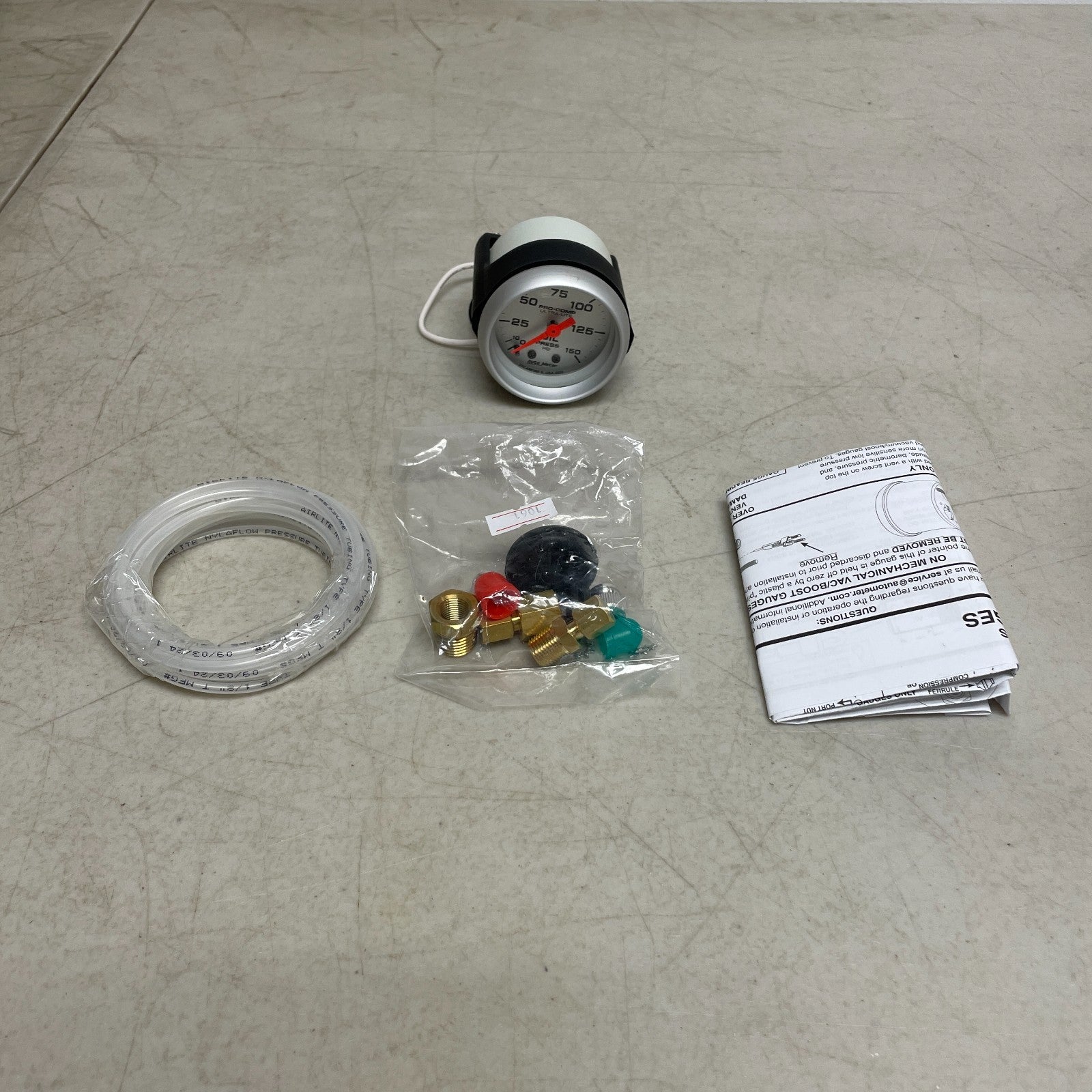 Auto Meter 4323 Ultra-Lite Mechanical Oil Pressure Gauge 2-1/16" 0-150 PSI