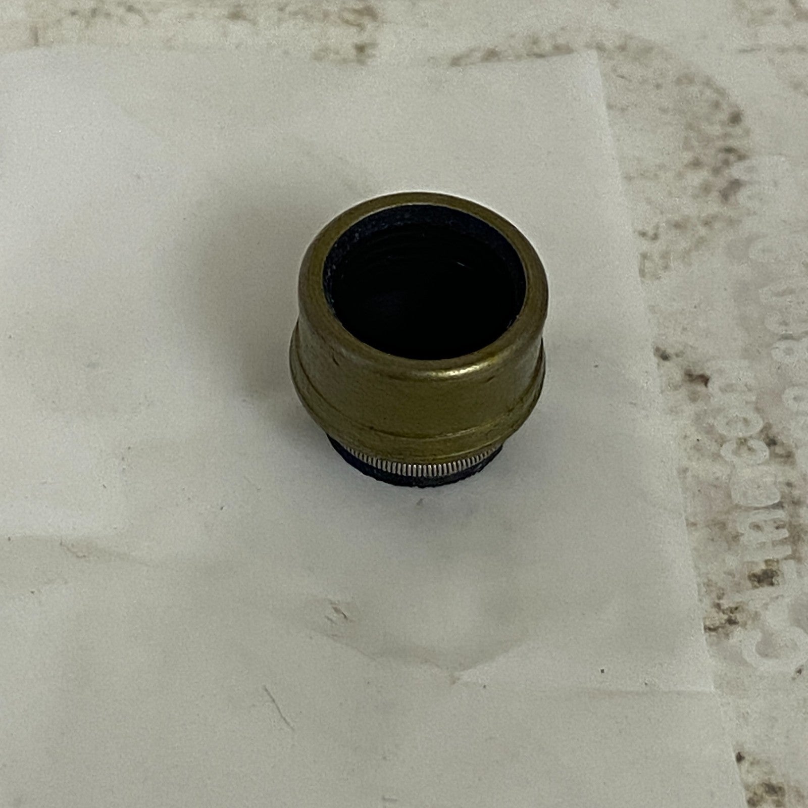 Victor Reinz Engine Valve Stem Oil Seal Victor 12 count Model B45940