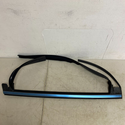 Ford Run - Door Glass FA1Z-5825767-A , Brand New
