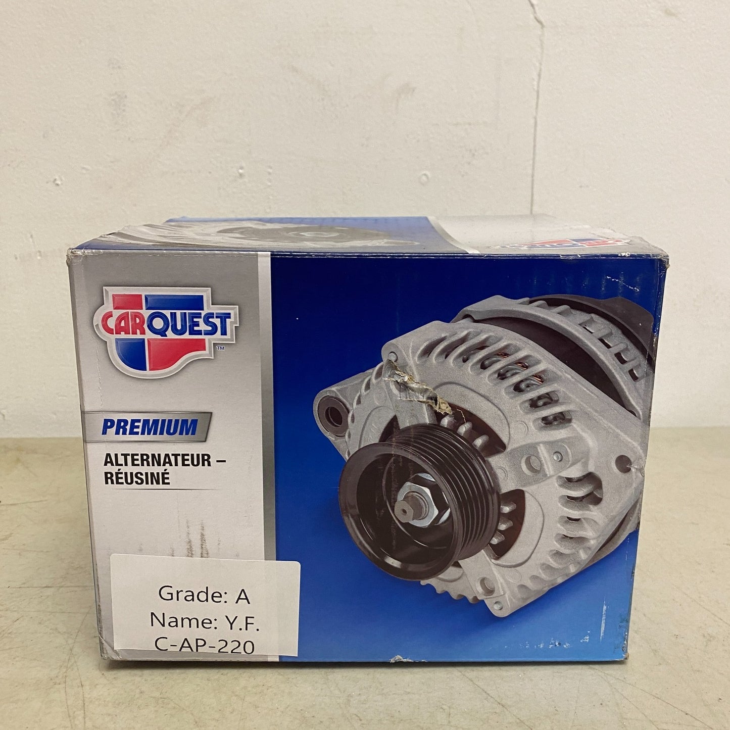 CARQUEST Premium Remanufactured Alternator 95 A Clockwise Rotation Model 7794A