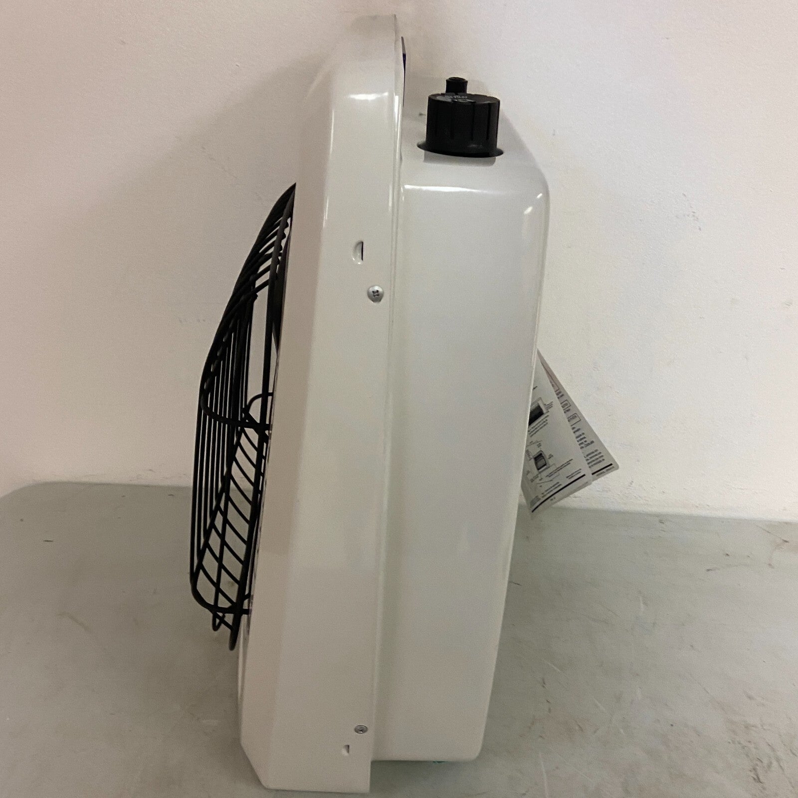 Master Forge Indoor/Garage 10,000-BTU Vent-Free Wall Heater Blue Flame