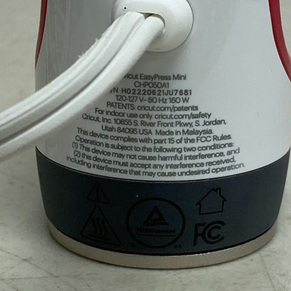 Cricut EasyPress Mini™, Raspberry - Compact Handheld Heat Press 4"x3.5"