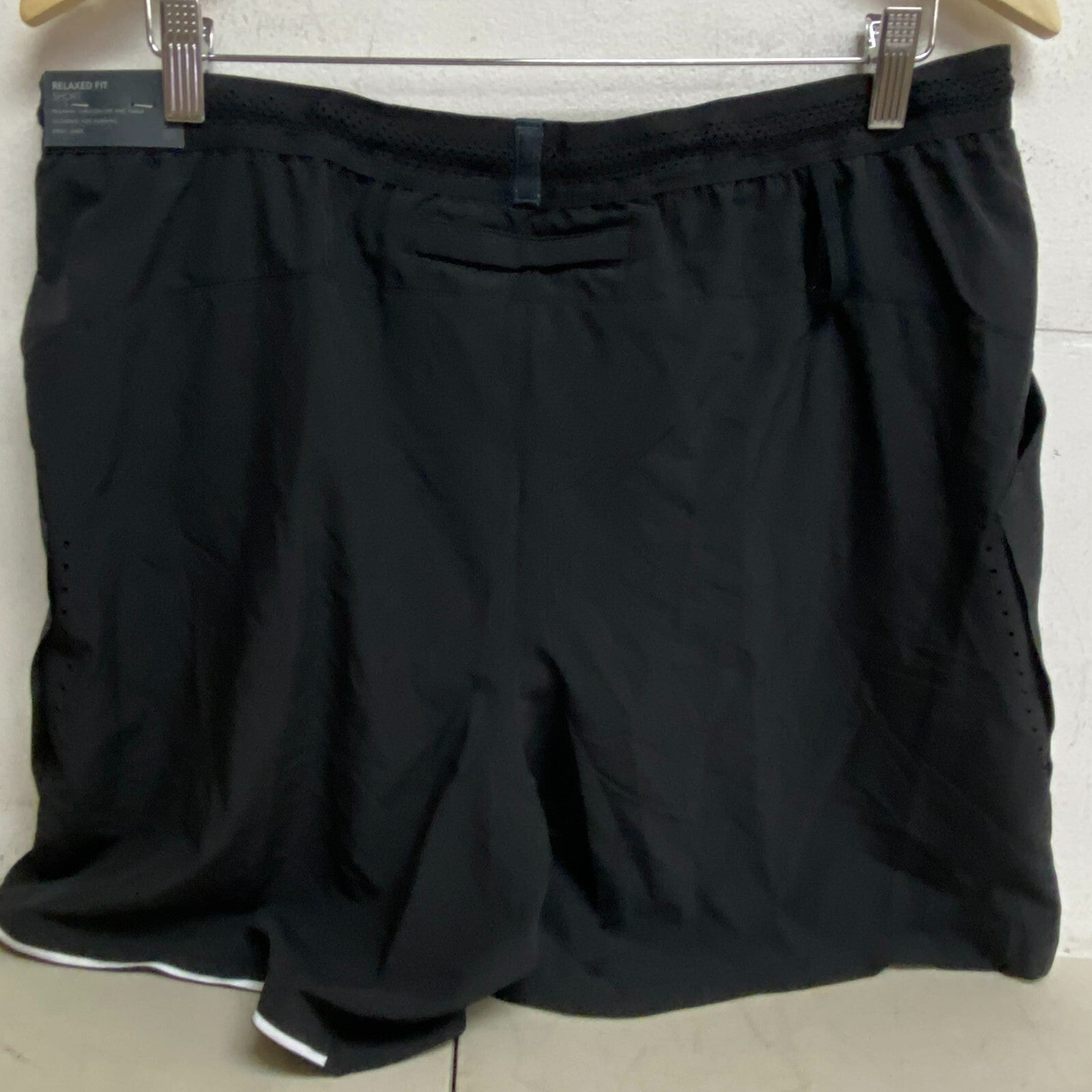 VRST Men's 7" Velocity Short Pure Black Relaxed Fit Summer Trendy MAX2315067