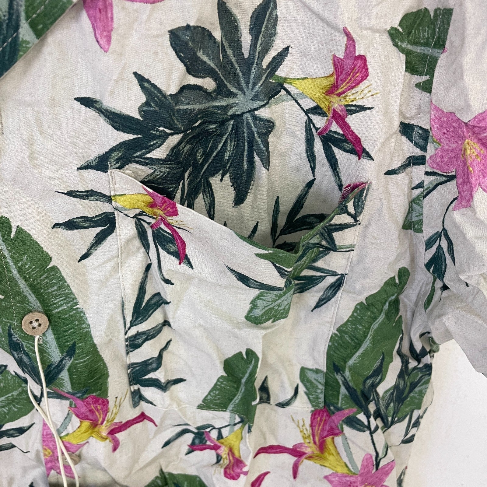 Alpine Design Menâs Woven Shirt Painted Jungle Print ADM13301 NWT New