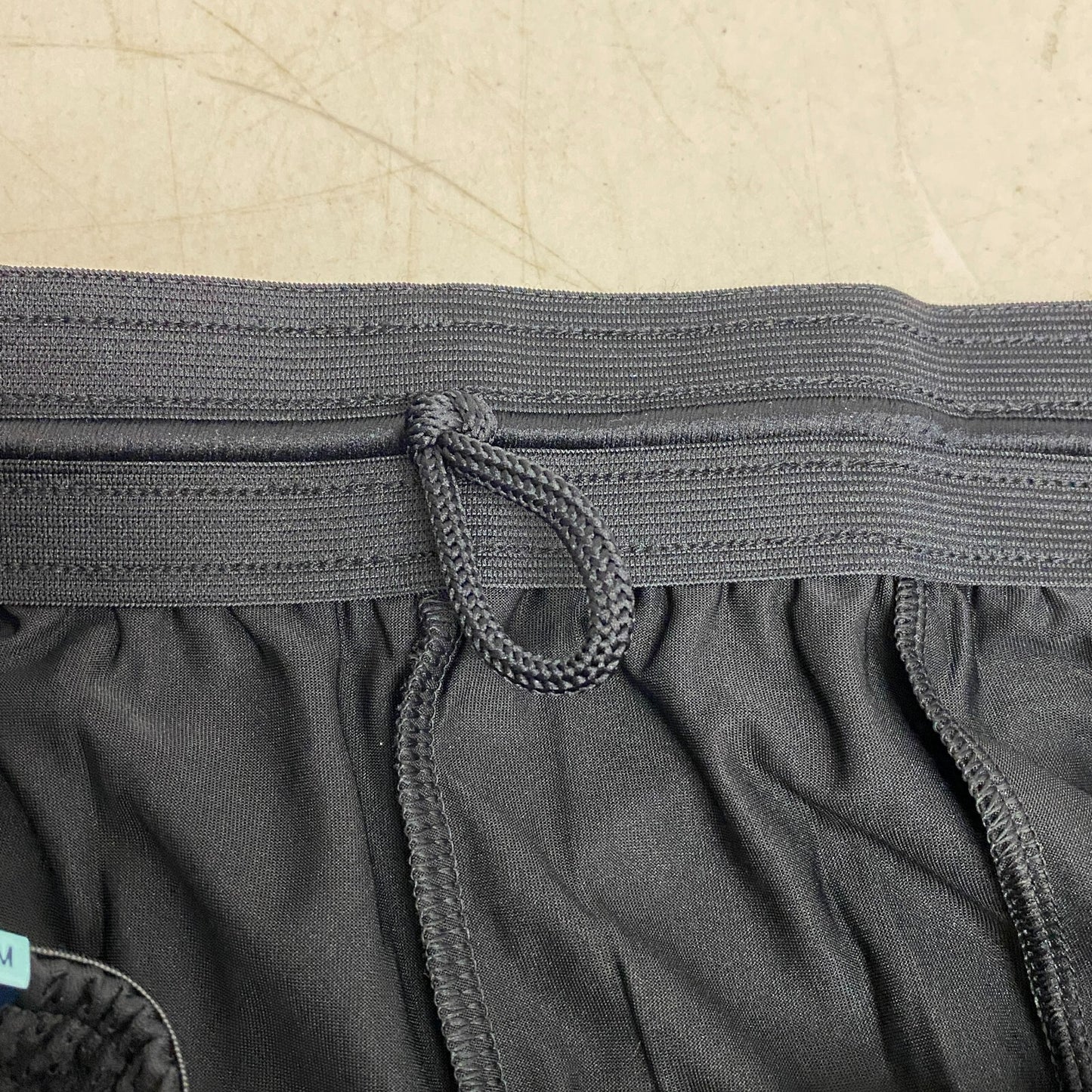DSG Women's 7â RISE Mesh Shorts with Pockets Pure Black Relaxed Fit DAW39137M