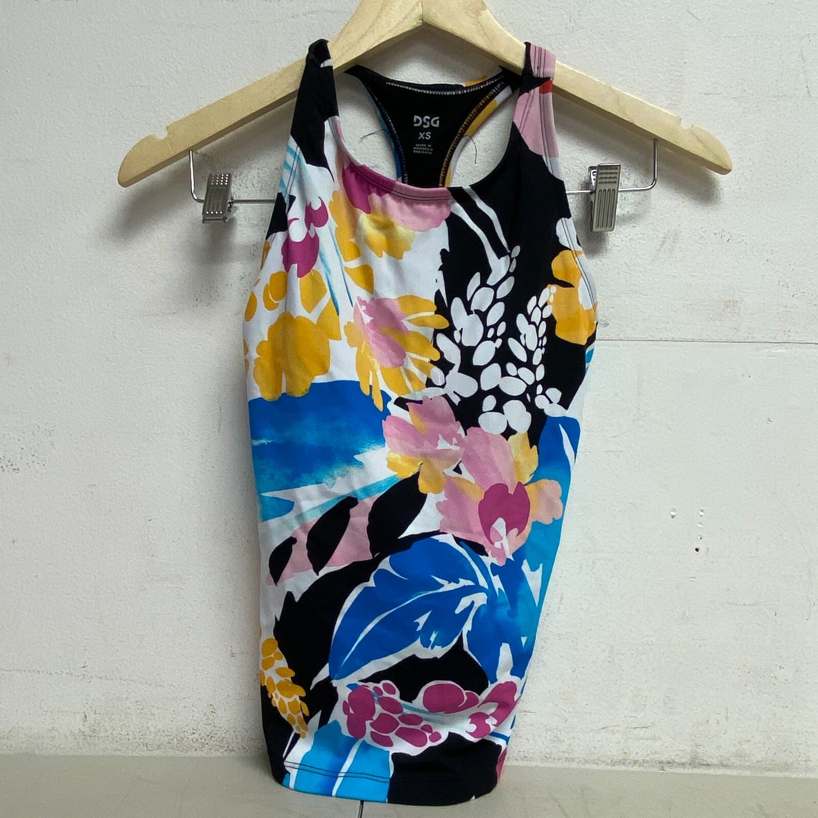 DSG Women's Swim Skylar Printed Floral Top Trop Halter Straps Black 2757PRT