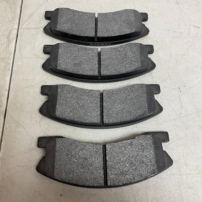 BOSCH BE945H Blue Semi-Metallic Disc Brake Pads w/ Hardware Jeep Grand Cherokee