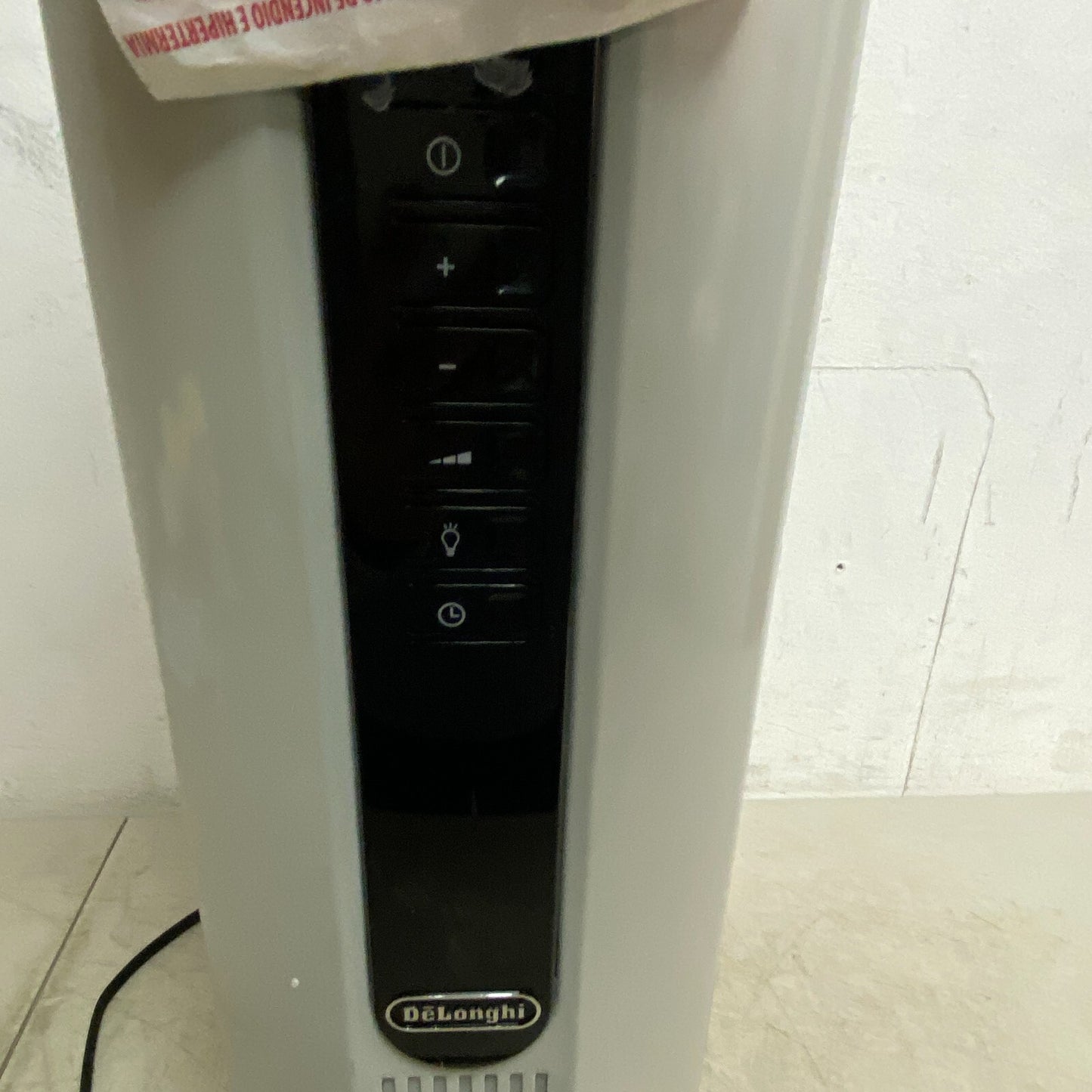 DeLonghi Radia Digital 5 5697585 1500 Watt White Electric Space Heater