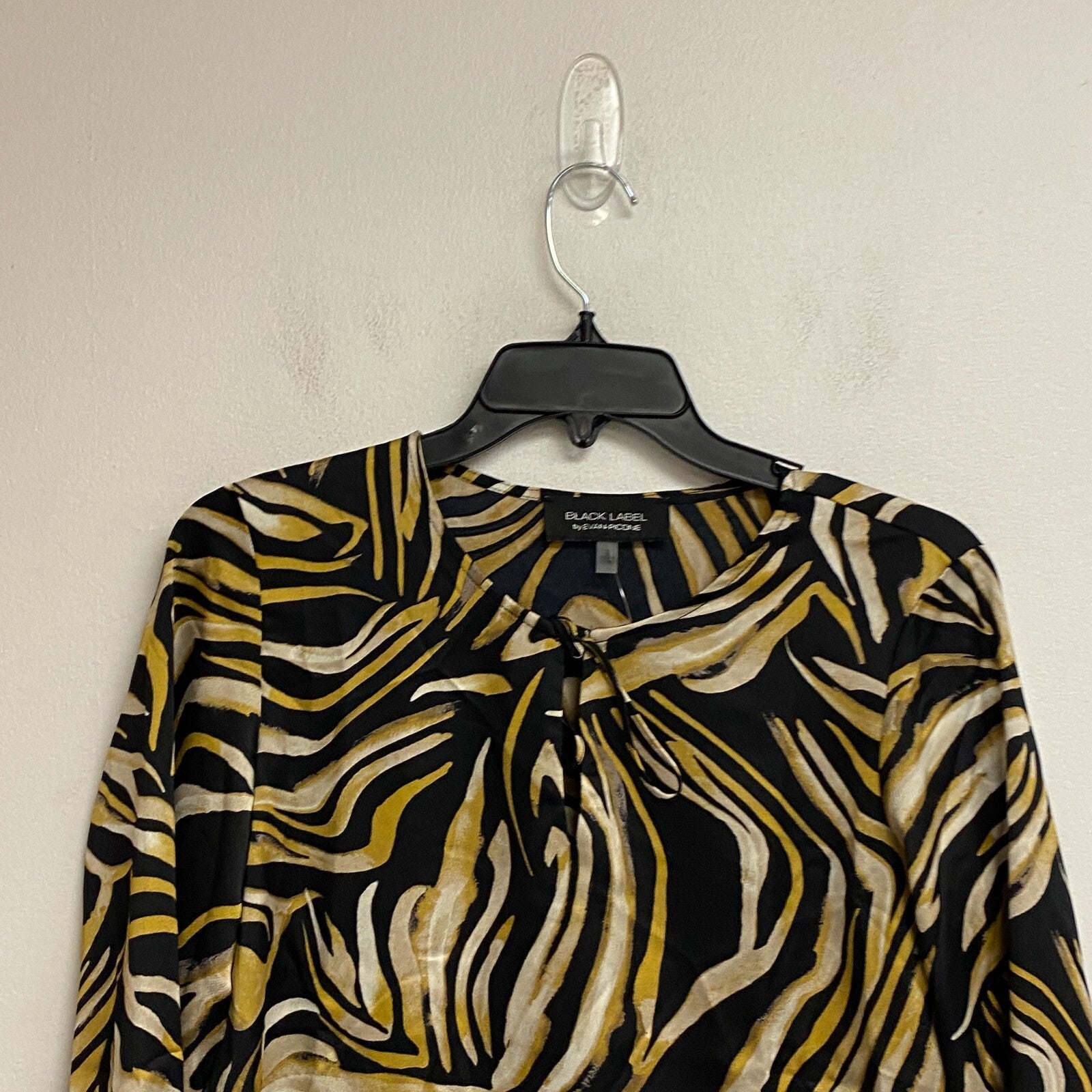 Black Label Women's Split Crew Neck Long Sleeve Size Small Color: Black Marigold