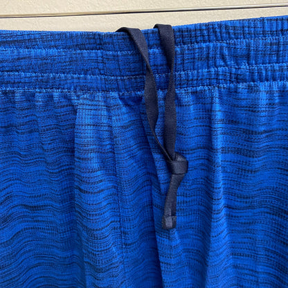 DSG Performance Novelty Textured Training Short University Navy/Cobalt DAM20114N