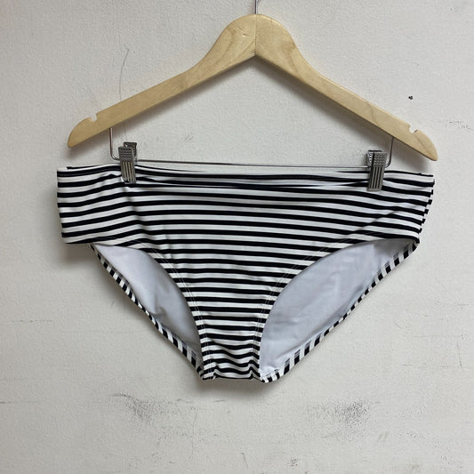 DSG Women's Swim Tomie Printed Bottom Even Striped Black/White  2314XAPRT New