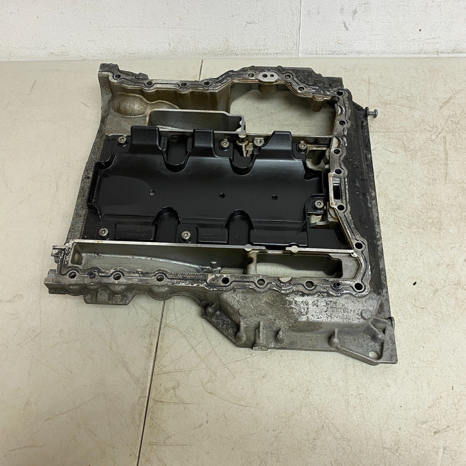 Audi UPPER OIL PAN 3.0L for 2017-2019 AUDI Q7  06E 103 603 BD