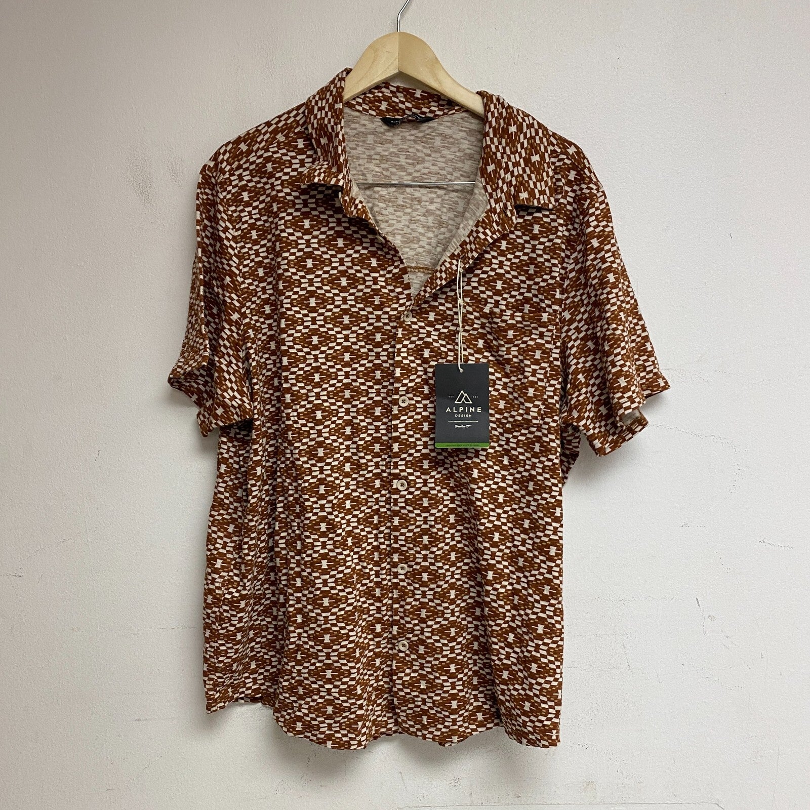 Alpine Design âMen's Rooted Knit Button Front Shirt Print Brown/Sacred Geo New