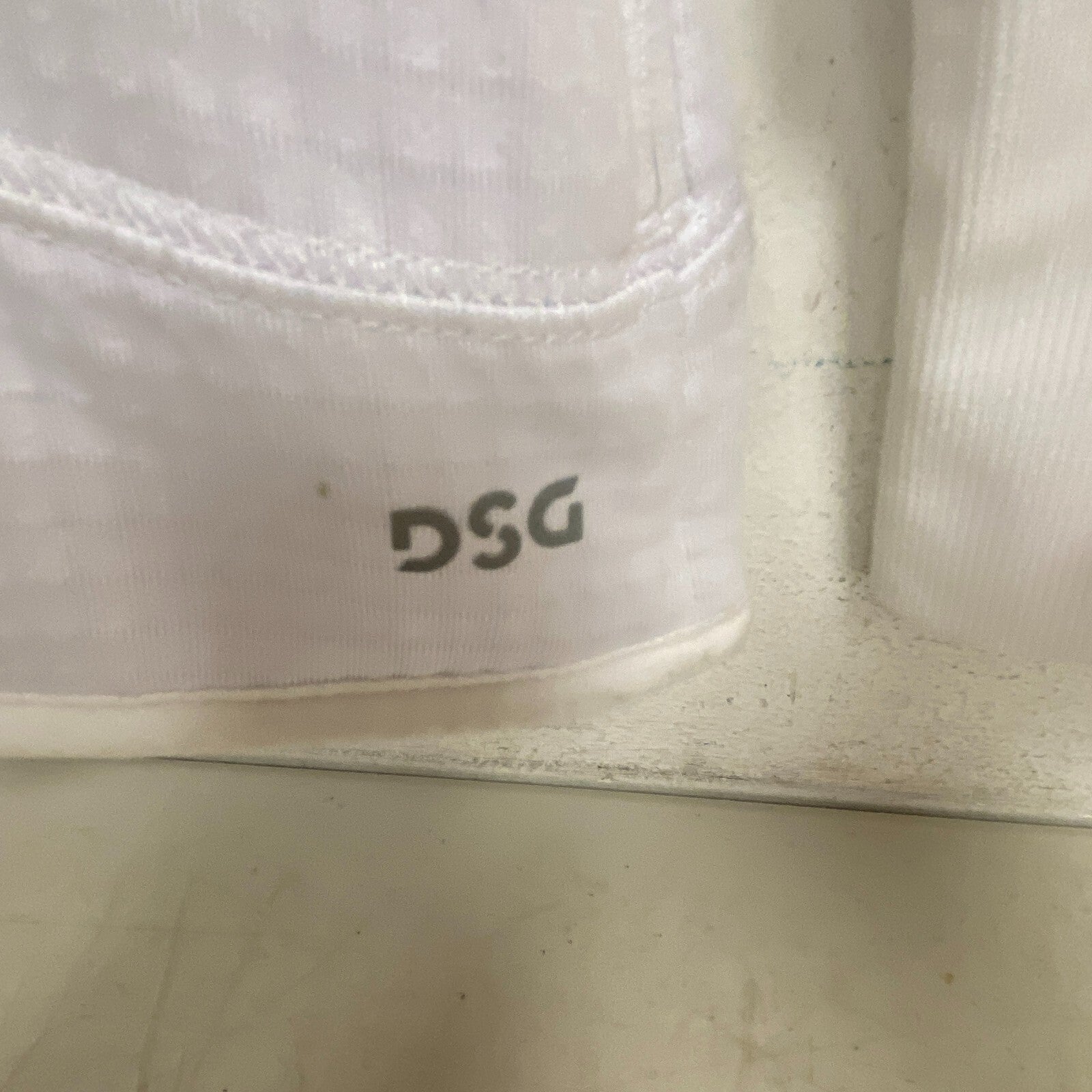 DSG Womens Run Grid Full Zip Pure White Jacket Solid Long Sleeve DAW21205