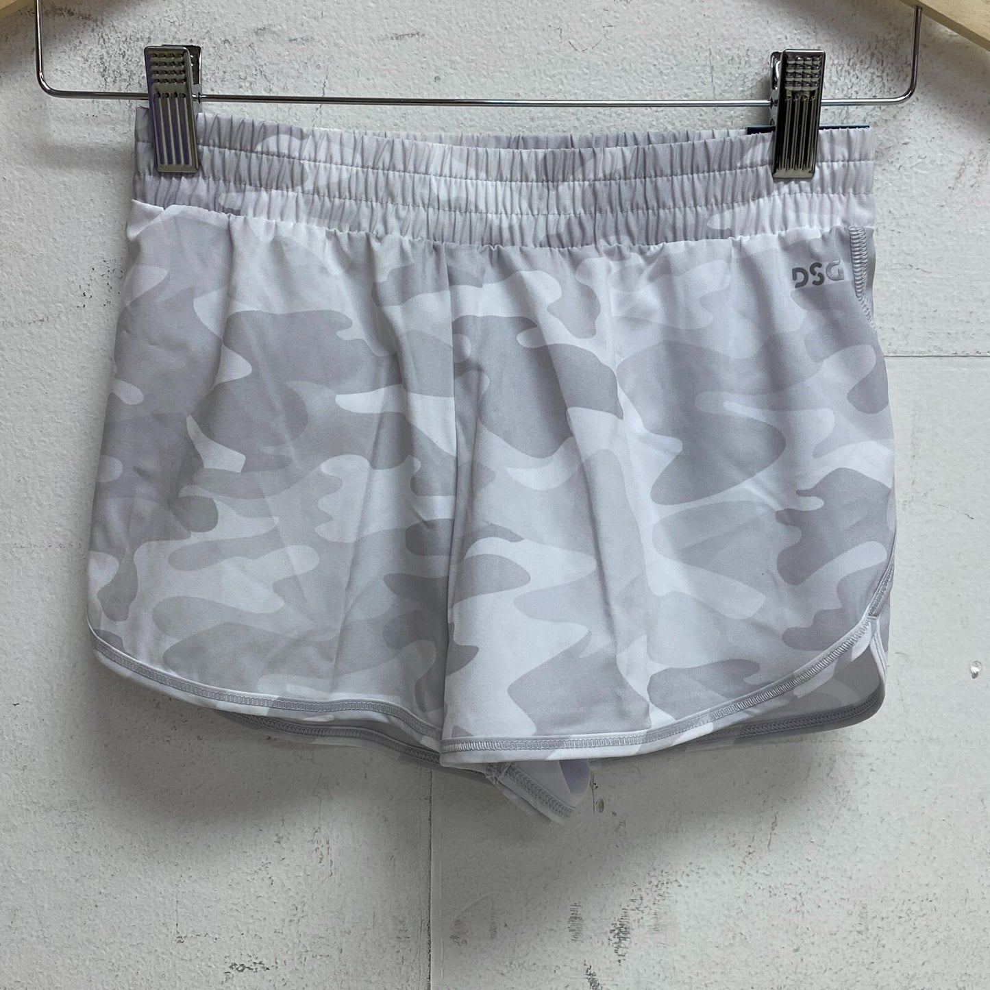 DSG Girls' Mid Rise Stride Run Shorts Camo Pure White Summer DAG12116PRT