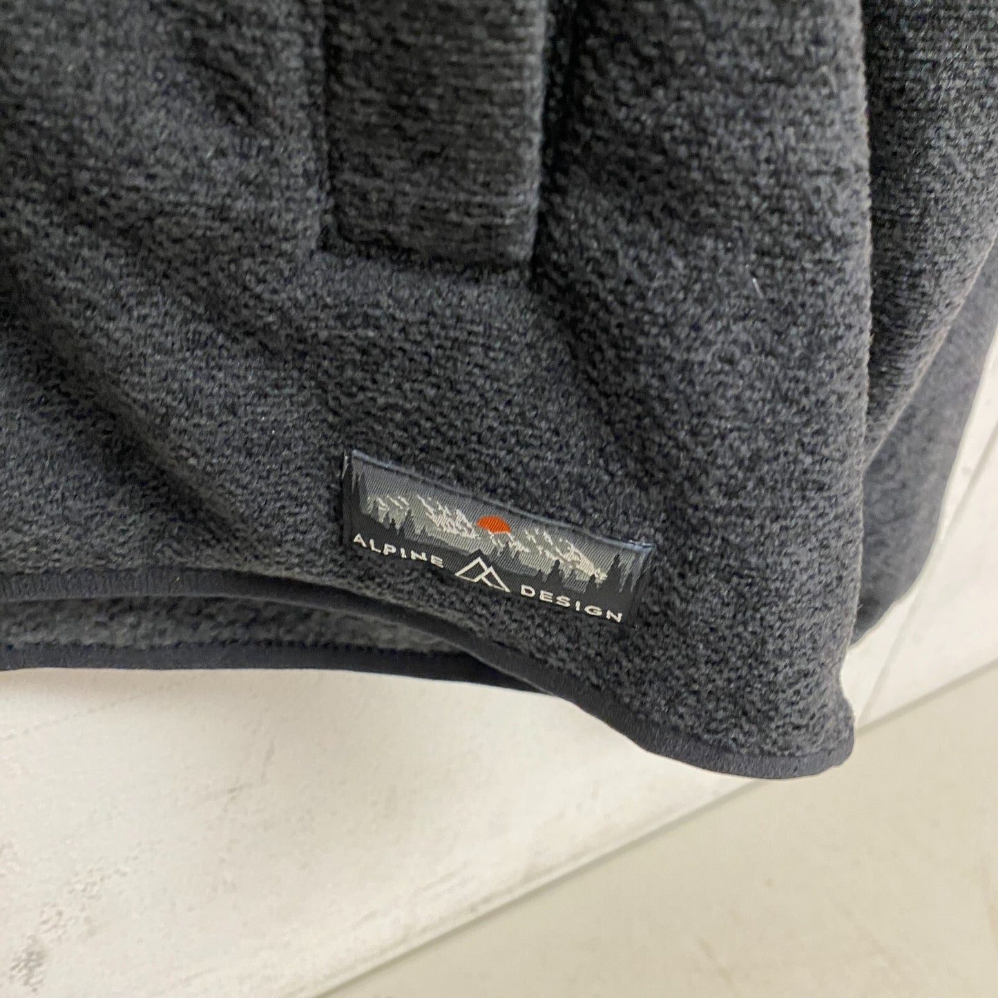 Alpine Design Men's Retreat QTR Snap Fleece Pure Black Heather ADM23603 New