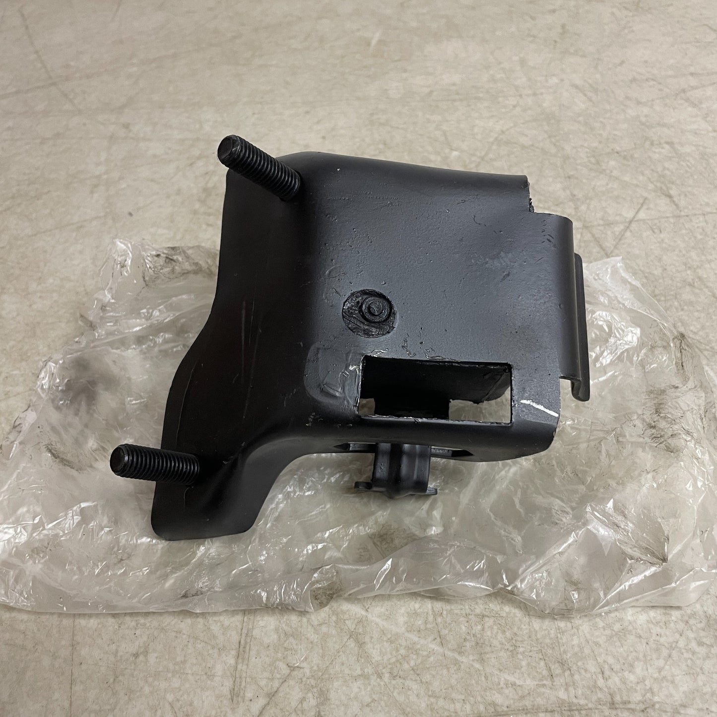 Carquest 2537 Front Left Transmission Mount Fits Buick Olds Pontiac Models