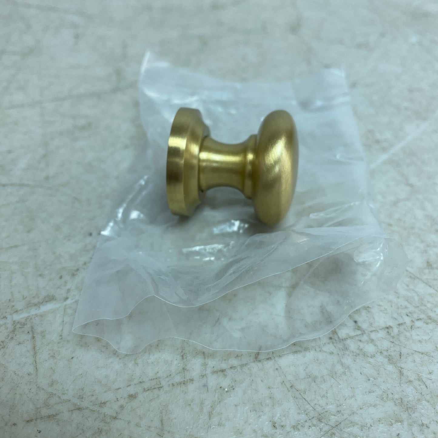 SIGNATURE HARDWARE 1-1/4" BRASS ROUD KNOB WITH BEVELED ROUND BASE PLATE- S,,,,,,