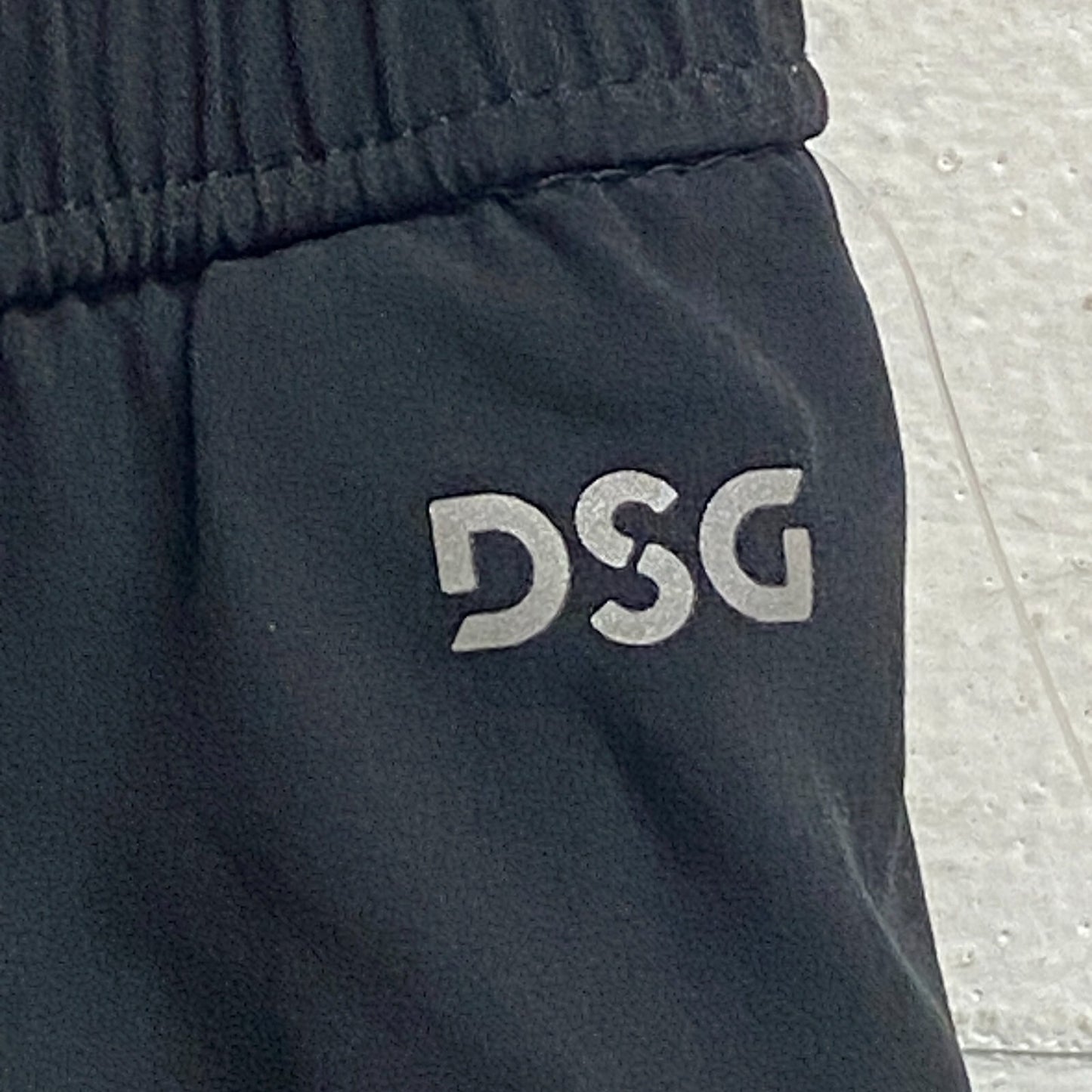 DSG Women's 6"Running Mid Rise 2 in 1  Short Woven Top Layer Pure Black DAW11193