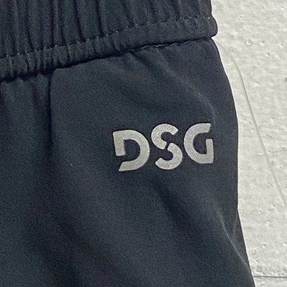 DSG Women's 6"Running Mid Rise 2 in 1  Short Woven Top Layer Pure Black DAW11193