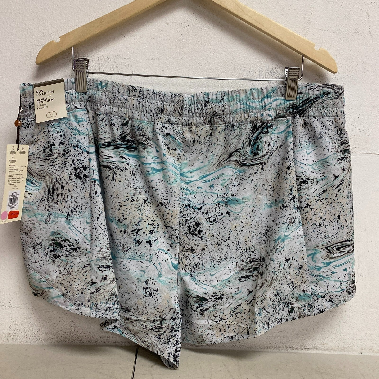 Calia Womens Mid Rise Infinity Run Short Cool Multi Summer Stylish WAX12336PRT