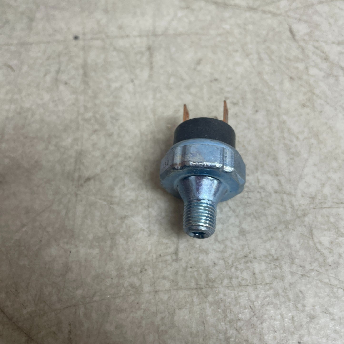 Standard PS-132 Engine Oil Pressure Switch Sender 1990-2002 Lincoln Town Car