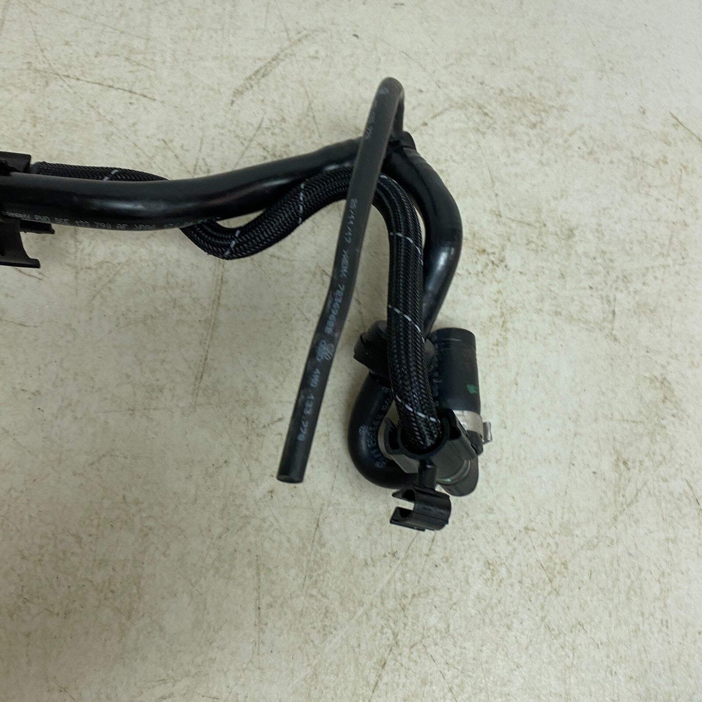 AUDI A4 B8 VACUUM HOSE PIPE 06E133773BE ORIGINAL