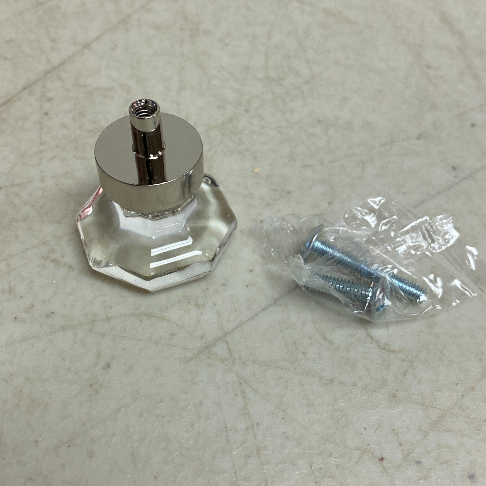 Amerock 1-1/4 in Cabinet knob Crystal/Polished Nickel BP55268CPN