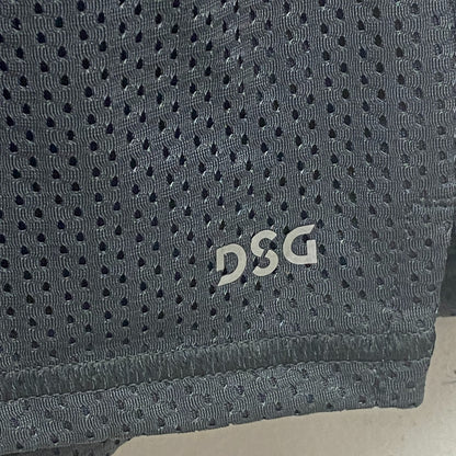 DSG Women's 7â Mesh Shorts with Pockets Carbon Grey Relaxed Mid-Rise DAW39137M