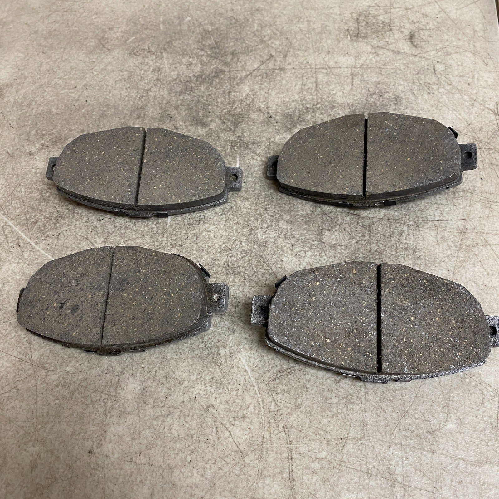 Wagner PD571 Brake Pads ThermoQuiet Ceramic Front 1992-2000 Lexus SC400