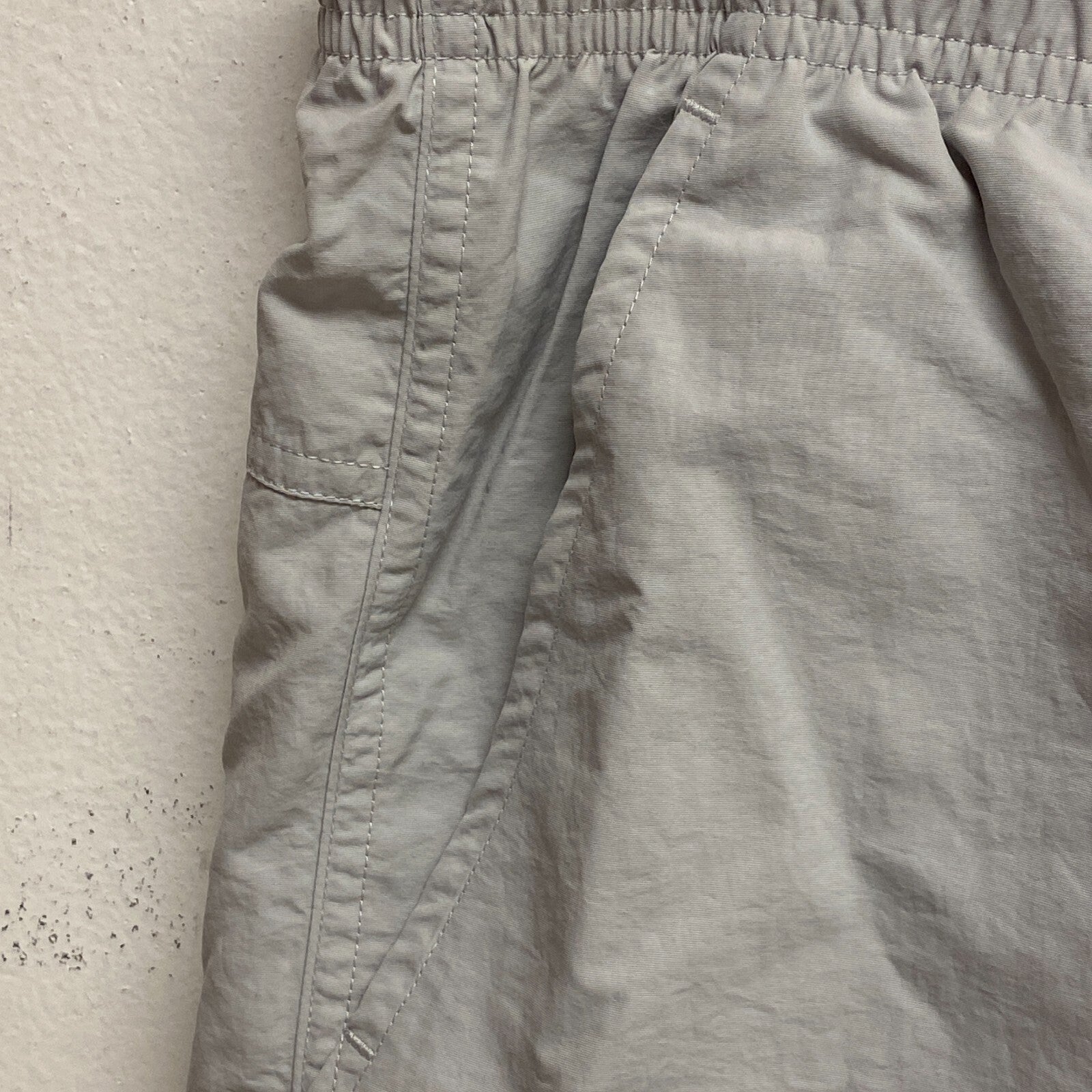 DSG X TWITCH + ALLISON Men's 6â Nylon Lifestyle Shorts Light Gray BOSSM13131