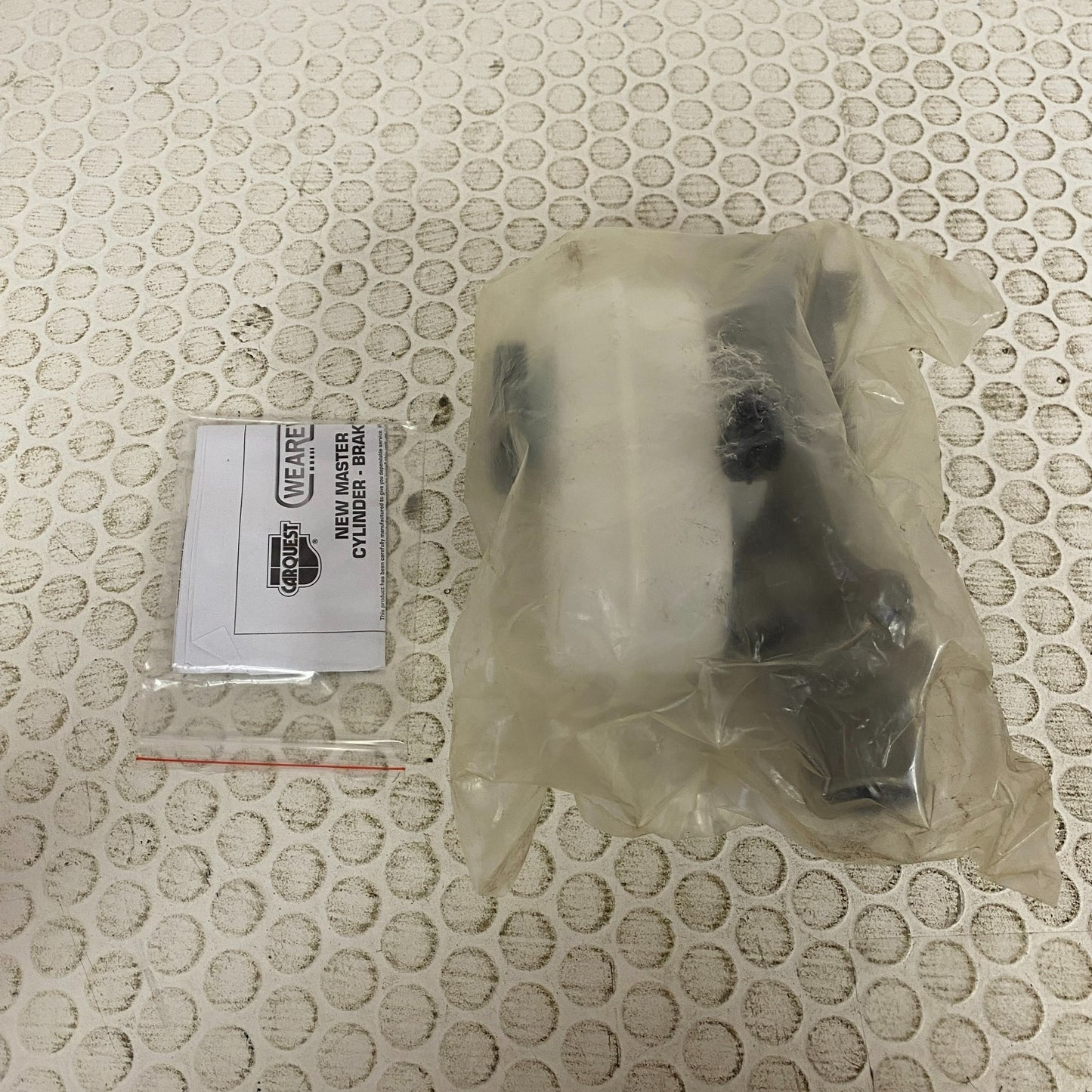 Carquest Wearever Brake Master Cylinder 1.062″ Bore Aluminum Model MCA630257