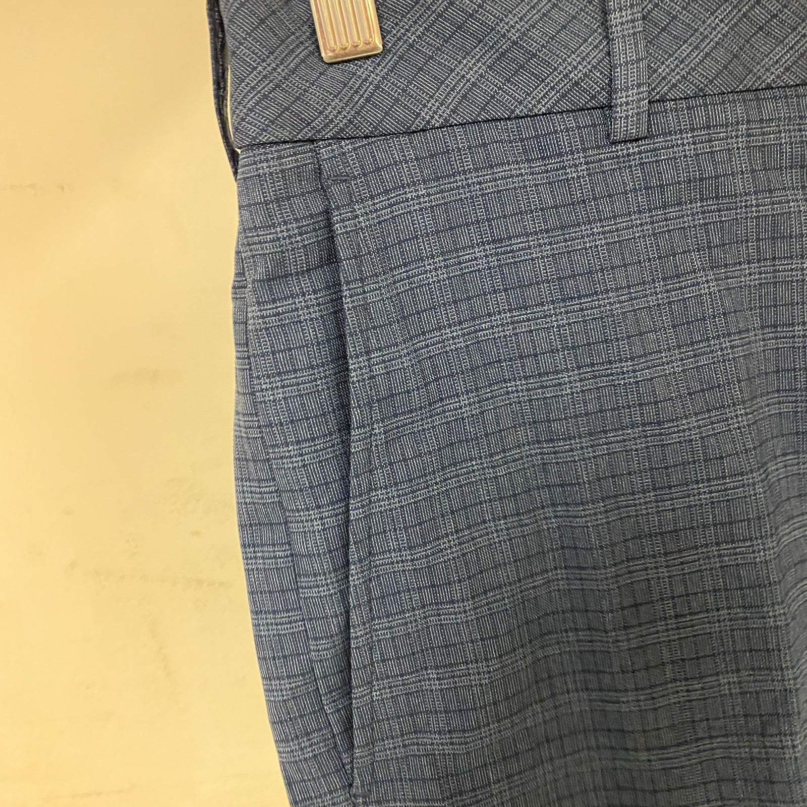 Walter Hagen Mens Perfect 11 Tonal Plaid Short Navy MGA14163