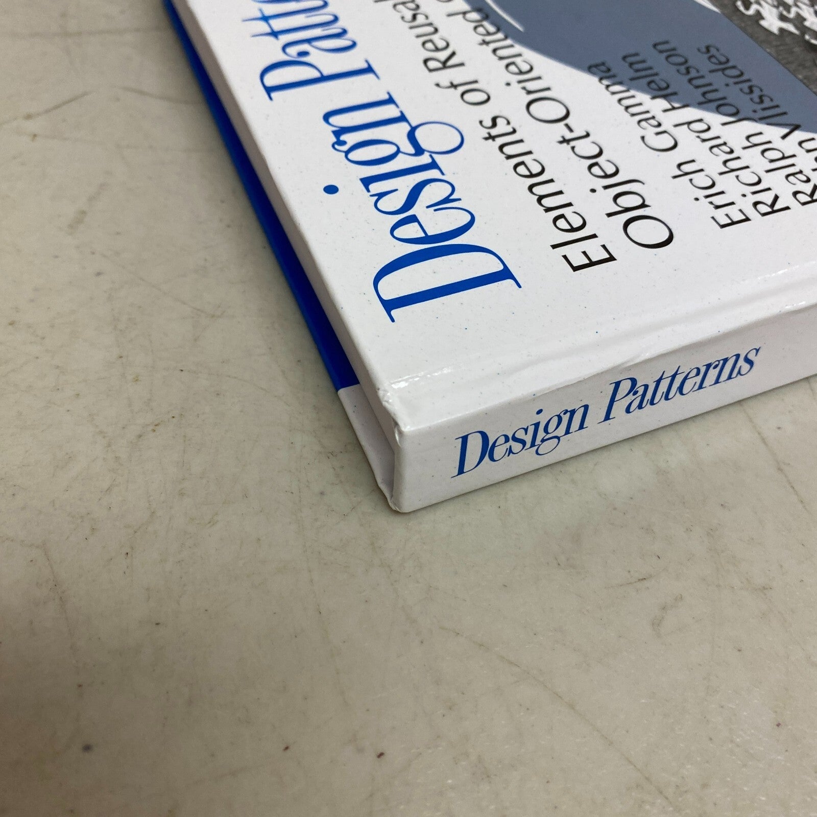 Design Patterns: Elements of Reusable Object-Oriented Software