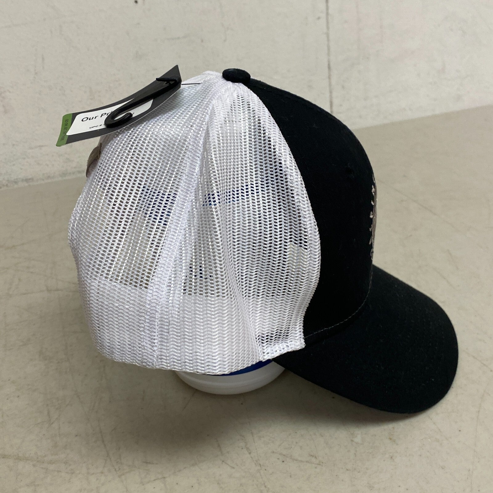 Alpine Design Men's AD Circle Patch Trucker Black One Size OSFA ADM14702 New