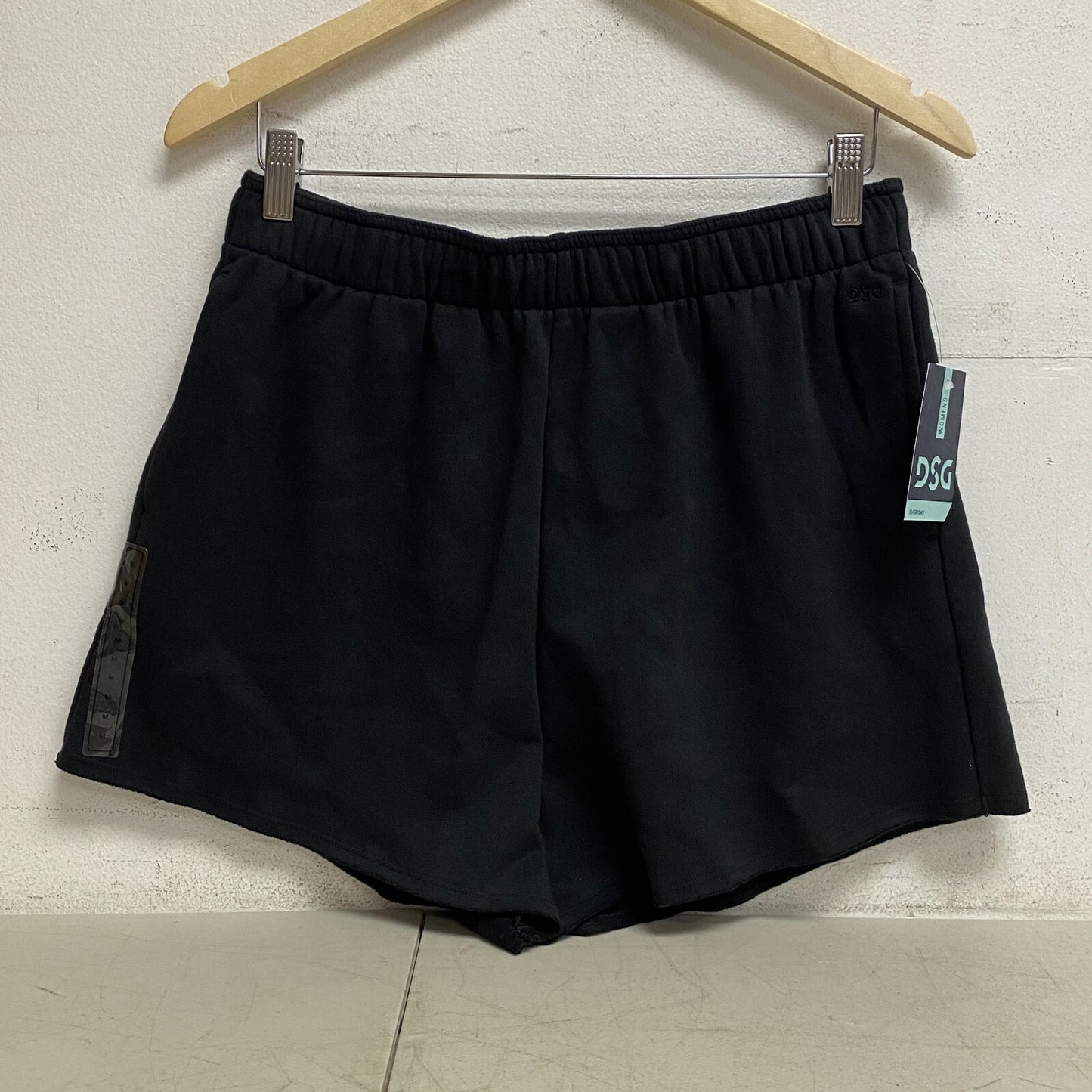 DSG Women's Mid Rise Relaxed Fit Oversized Fleece Short  Pure Black DAW11431