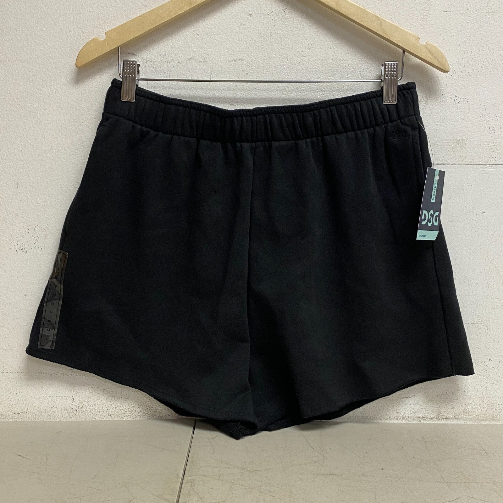 DSG Women's Mid Rise Relaxed Fit Oversized Fleece Short  Pure Black DAW11431