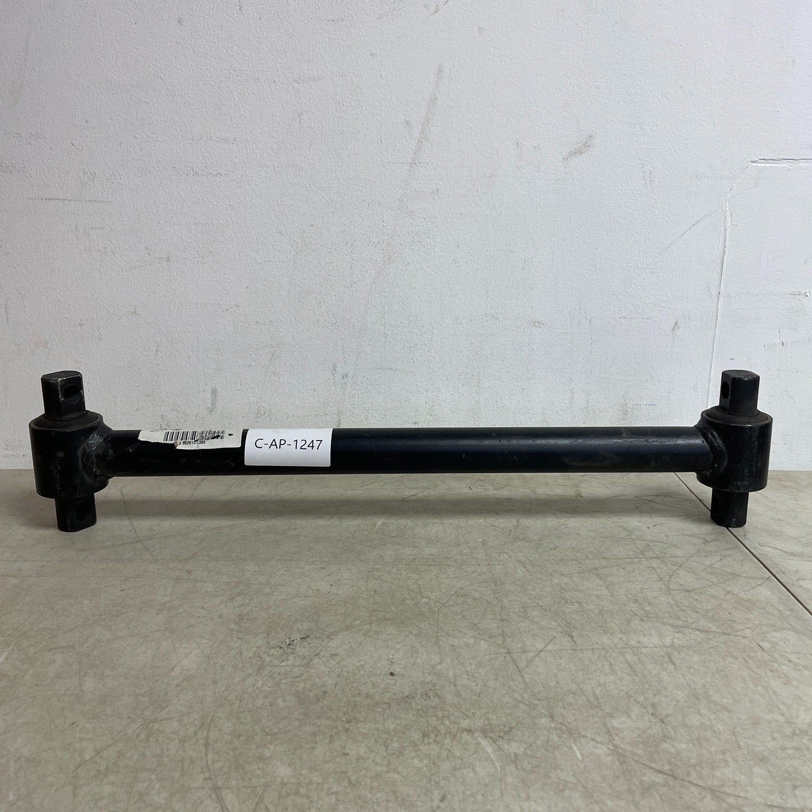Automann TMR514 Freightliner Torque Rod Tube 23.93" Airliner