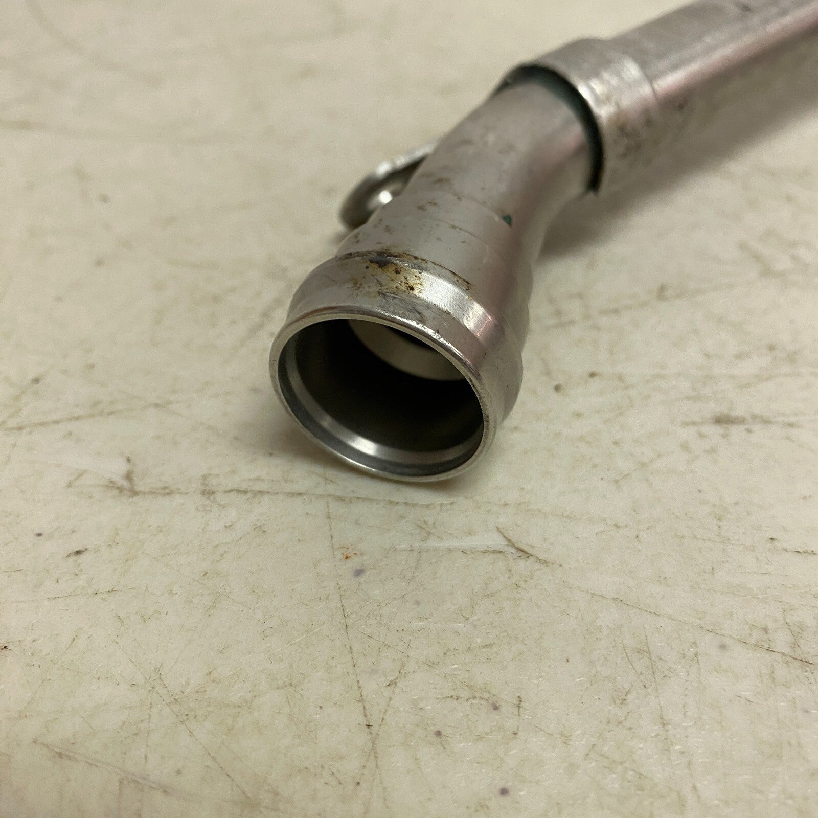 Audi Pipe 06E1318315